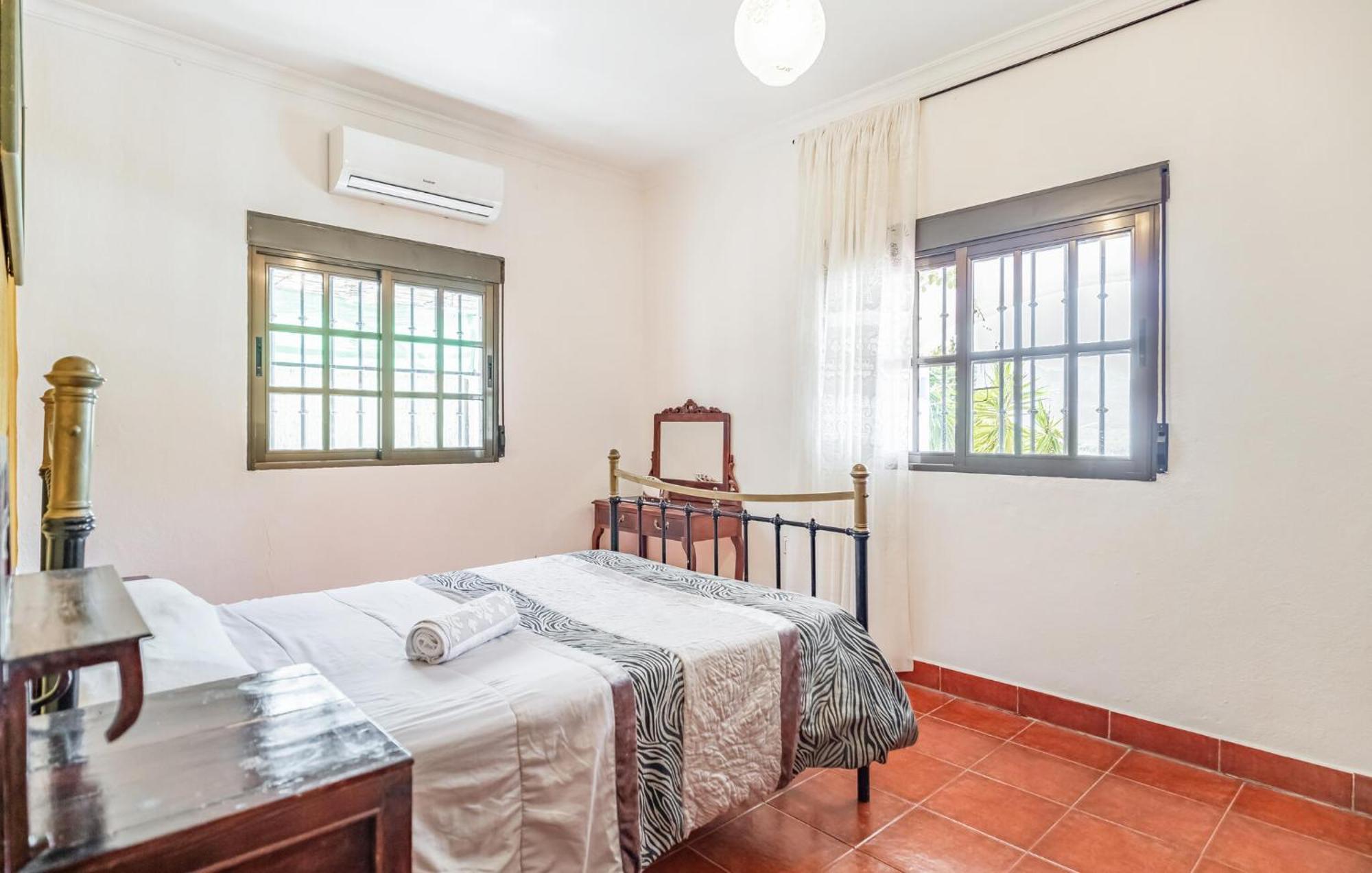 Holiday home Beautiful In With Kitchenette
